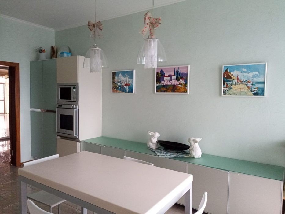 Аренда 3-комнатной квартиры 135 м², Евгения Коновальца ул., 36Б