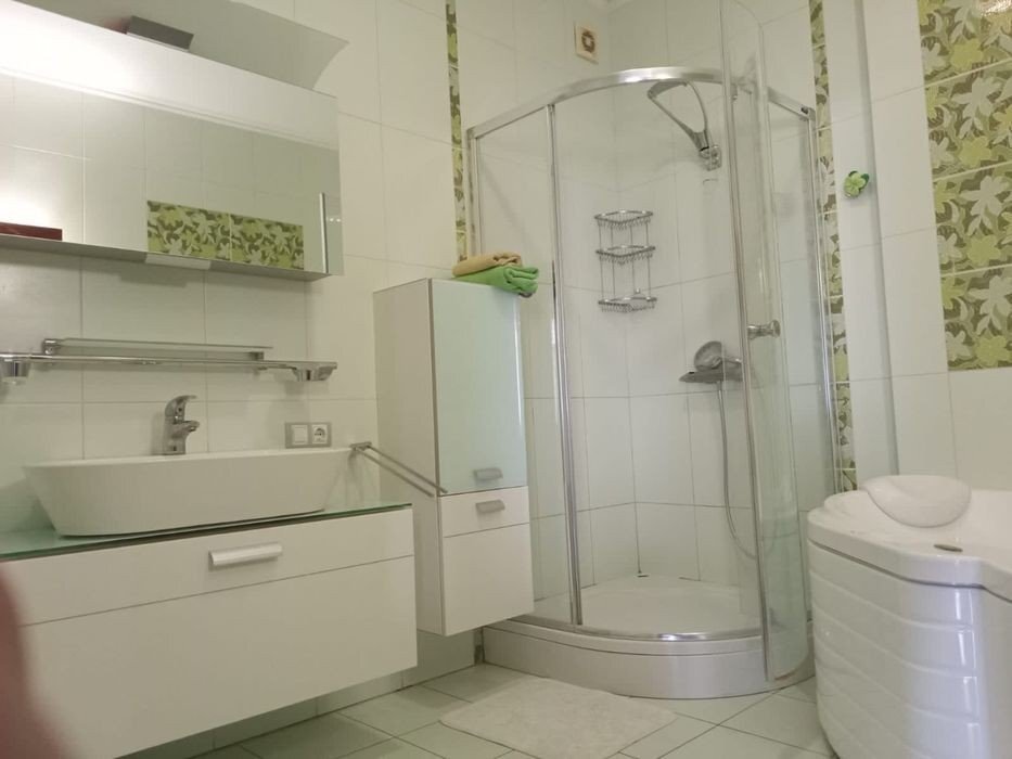 Аренда 3-комнатной квартиры 135 м², Евгения Коновальца ул., 36Б