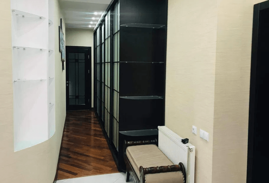 Аренда 2-комнатной квартиры 112 м², Евгения Коновальца ул., 44А