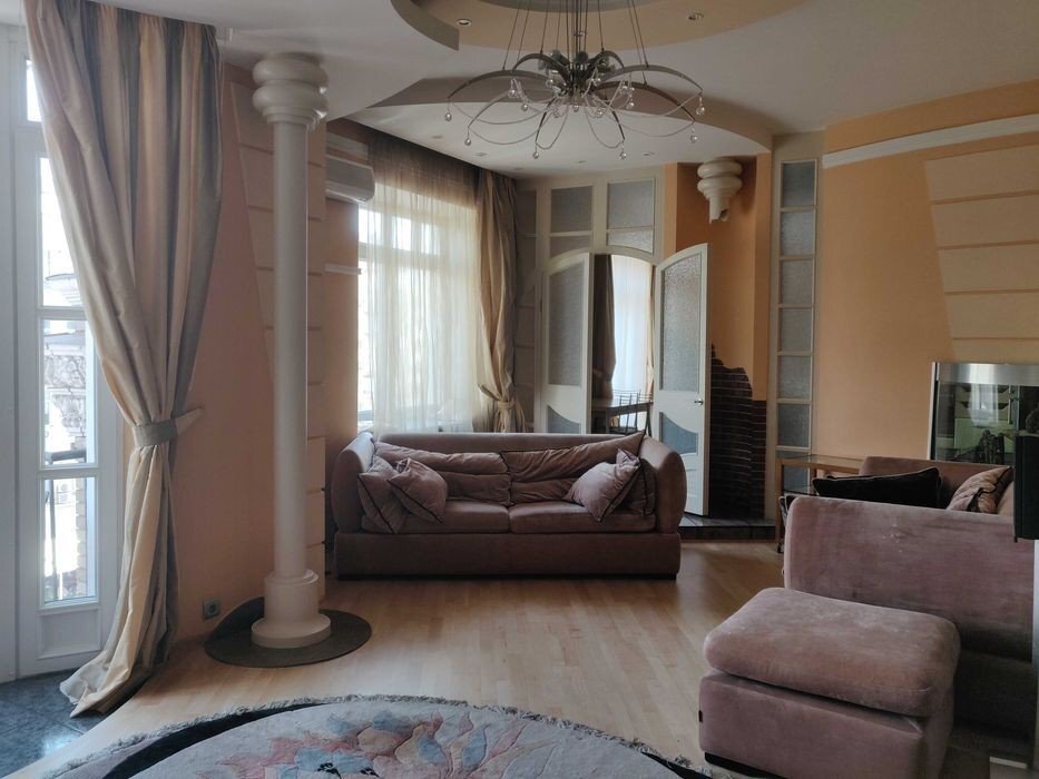 Аренда 3-комнатной квартиры 120 м², Большая Васильковская ул., 48