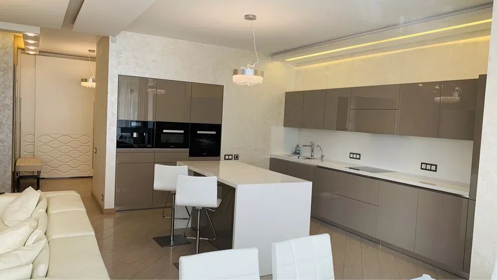 Аренда 2-комнатной квартиры 105 м², Леси Украинки бул., 7А