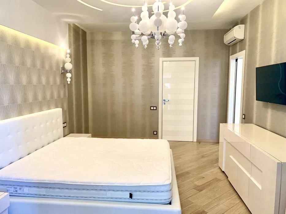 Аренда 2-комнатной квартиры 105 м², Леси Украинки бул., 7А