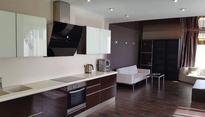 Аренда 3-комнатной квартиры 110 м², Днепровская наб., 26