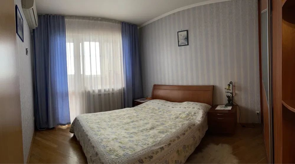 Оренда 3-кімнатної квартири 78 м², Печенізька вул., 8