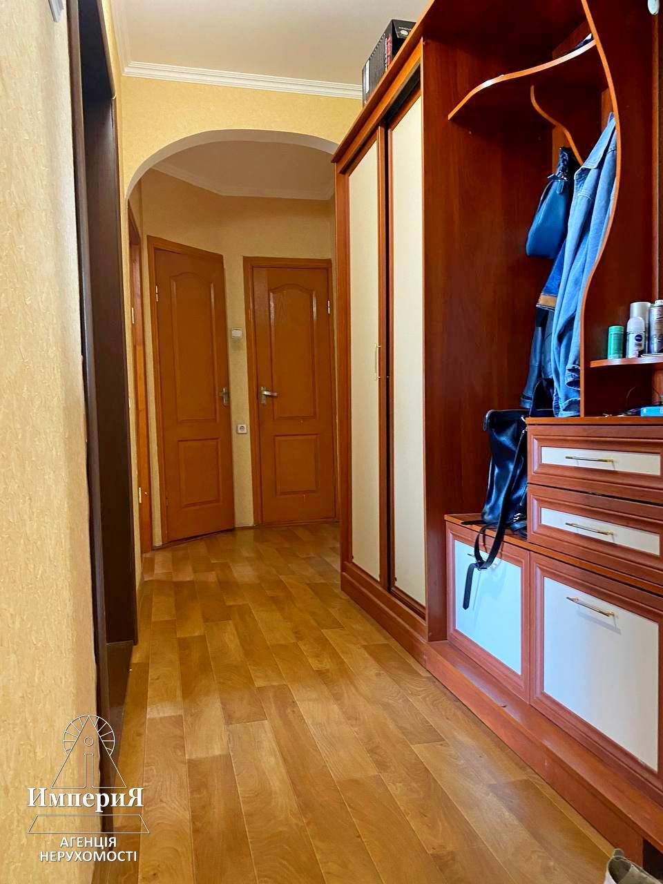 Продаж 2-кімнатної квартири 54 м², Мітрофанова вул., 3