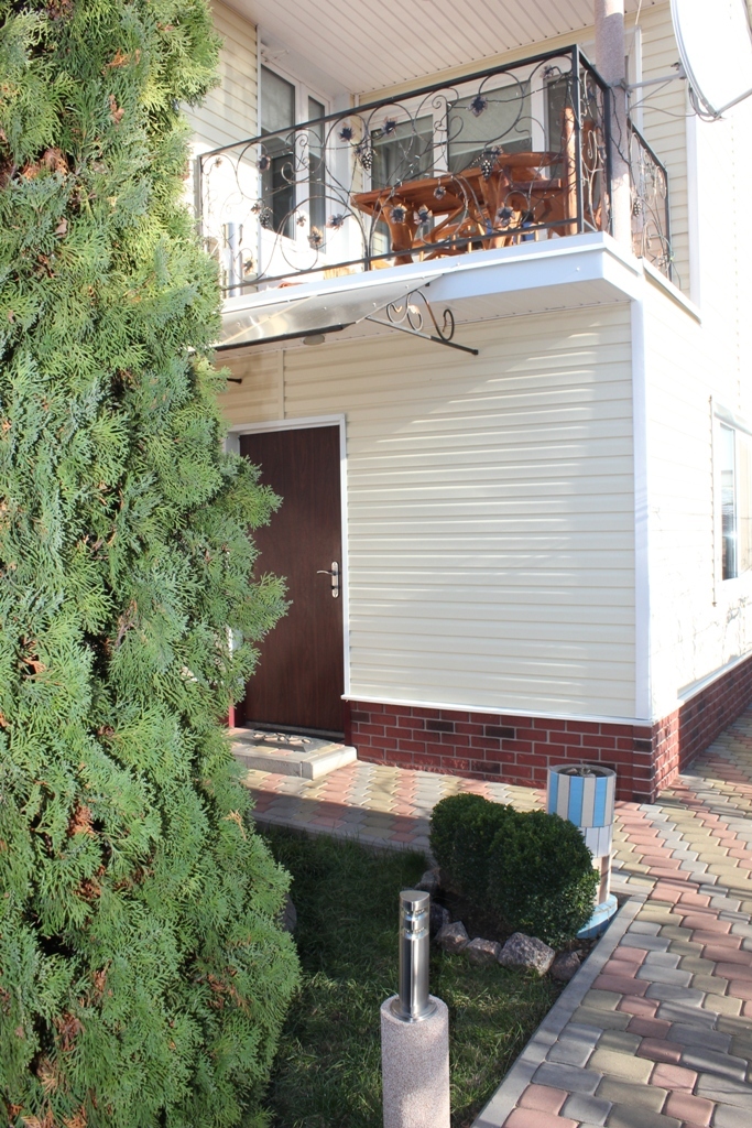 Дом посуточно 96 м², Киевская ул.