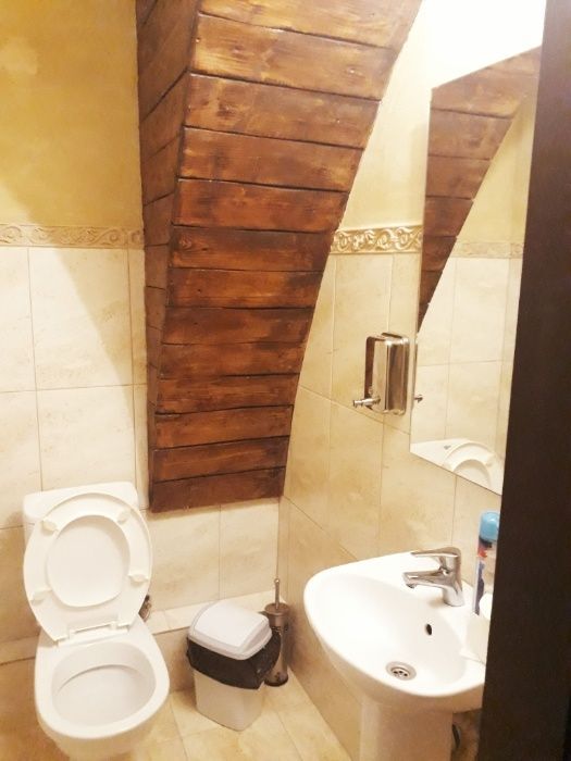 Оренда торговельного приміщення 135 м², Успенская вул.