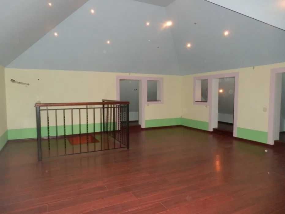 Аренда дома 300 м², Русановская наб.