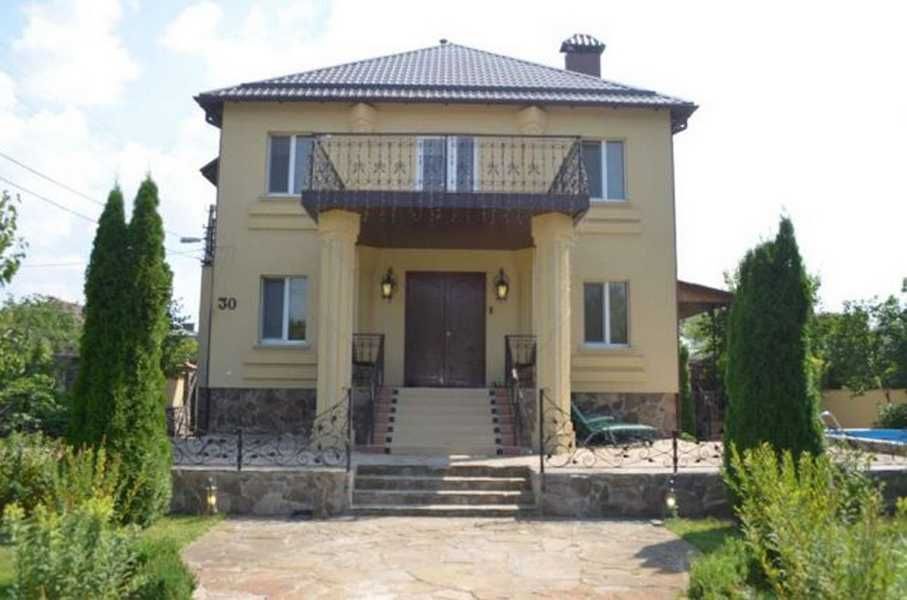 Аренда дома 300 м², Русановская наб.