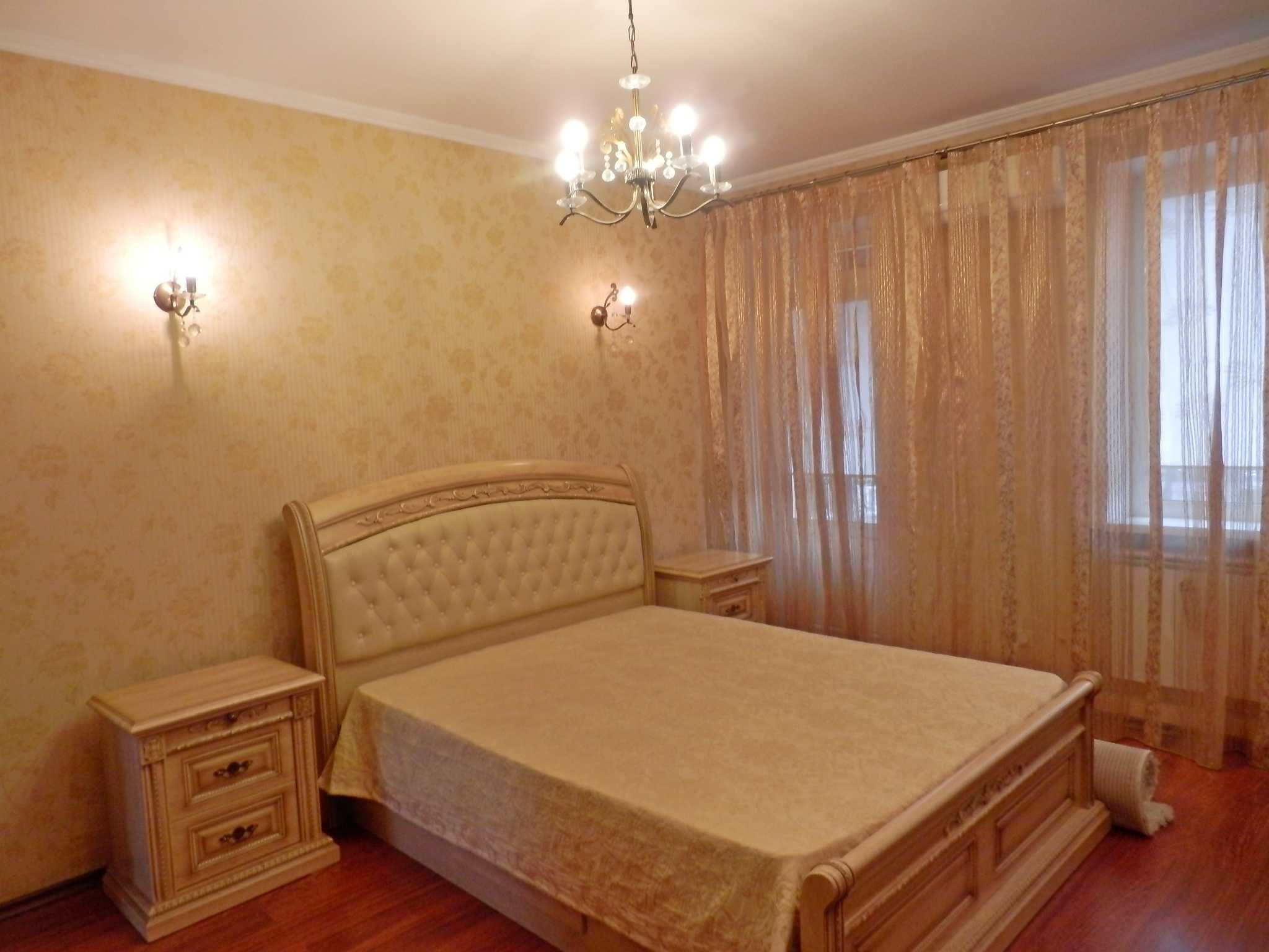 Аренда дома 300 м², Русановская наб.