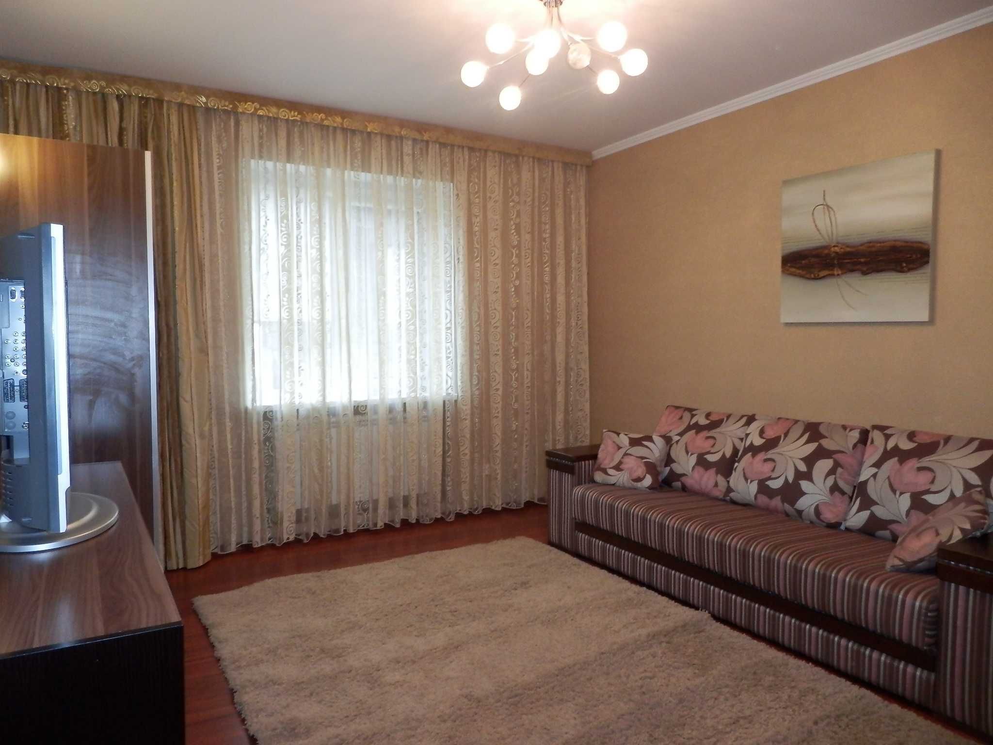 Аренда дома 300 м², Русановская наб.