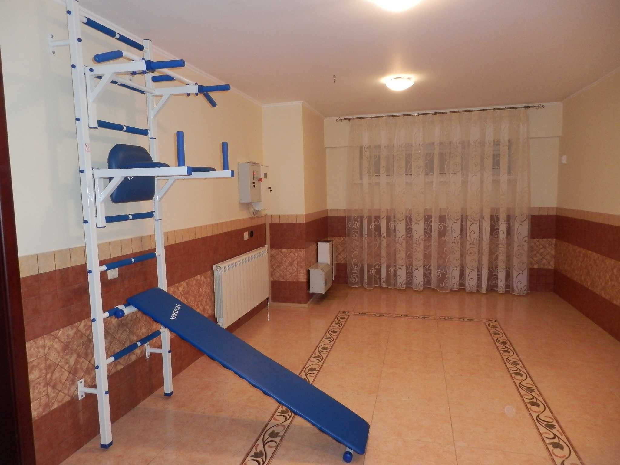 Аренда дома 300 м², Русановская наб.