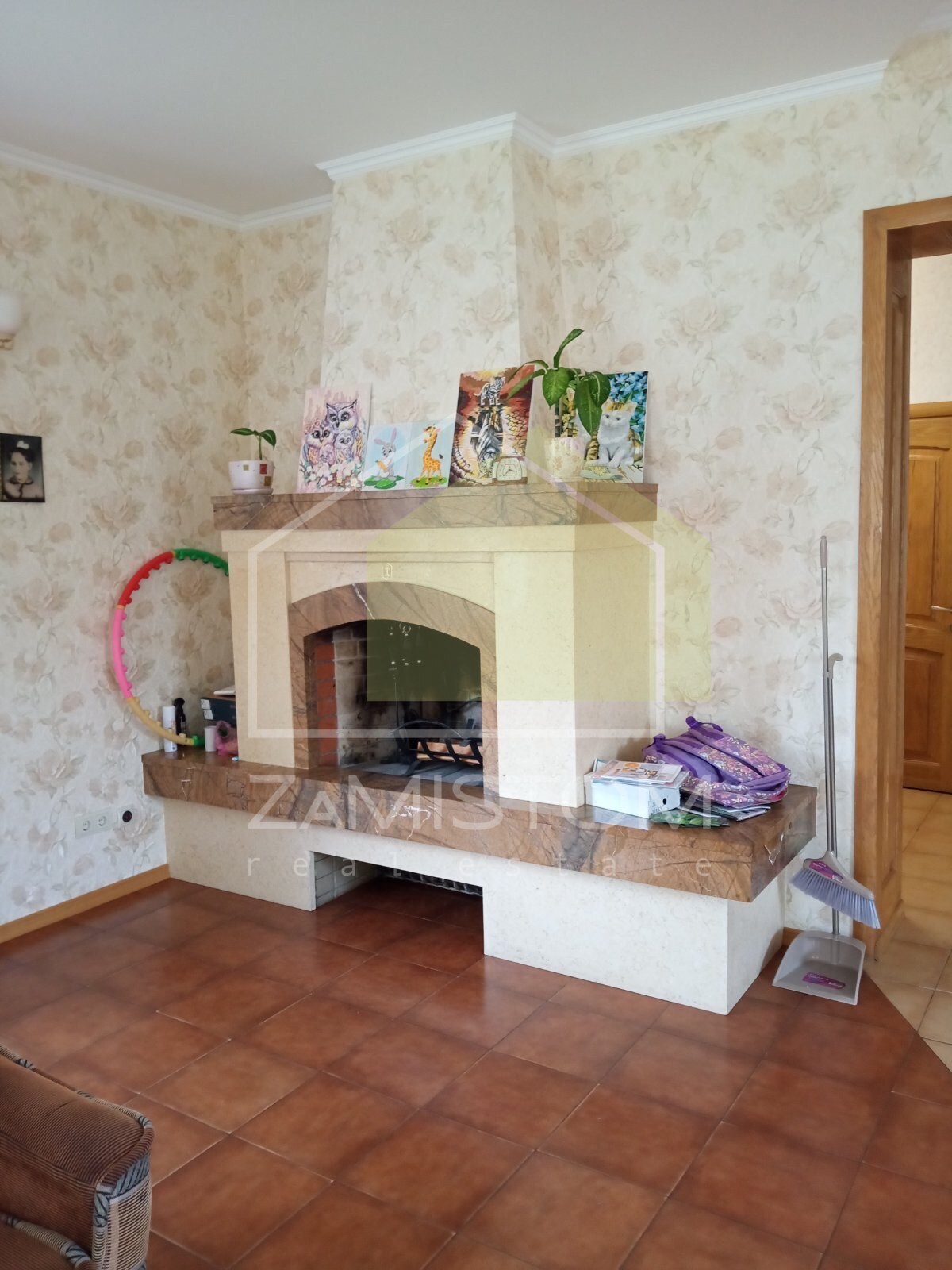 Продаж будинку 214 м²