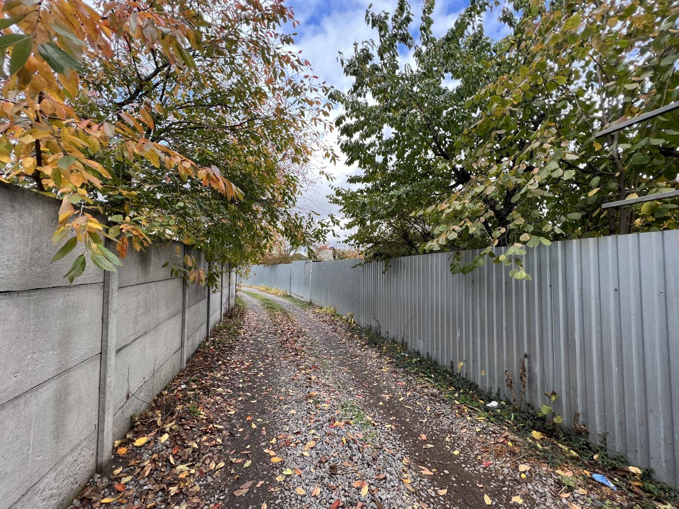 Продаж ділянки під індивідуальне житлове будівництво 5 соток, 98-а Садова вул.