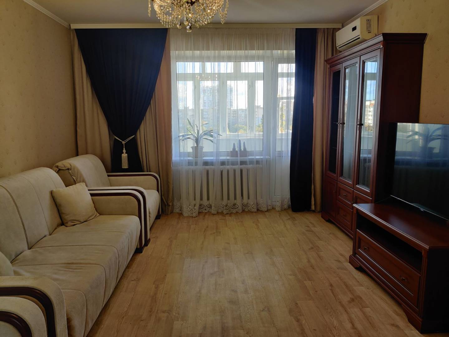 Продажа 1-комнатной квартиры 42 м², Академика Королева ул.