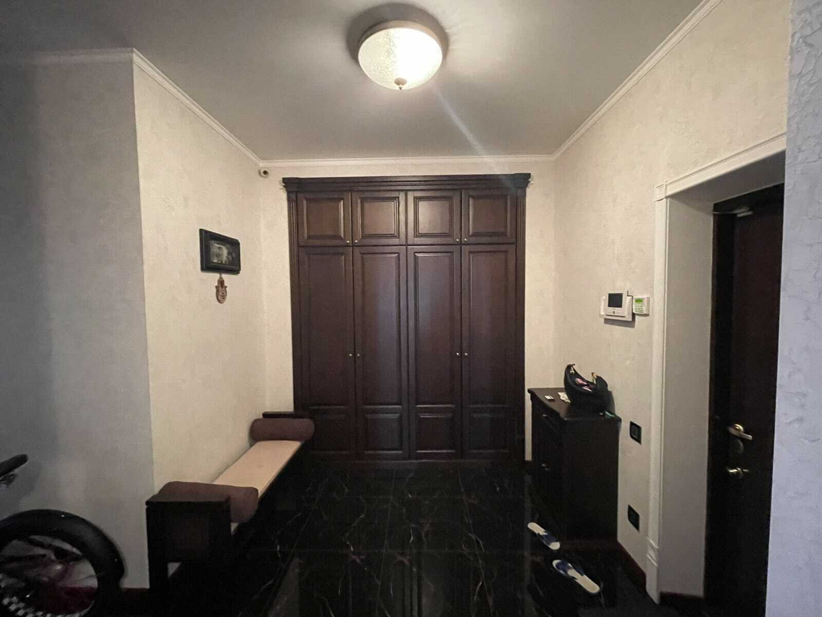 Аренда 3-комнатной квартиры 140 м², Мукачевский пер., 6