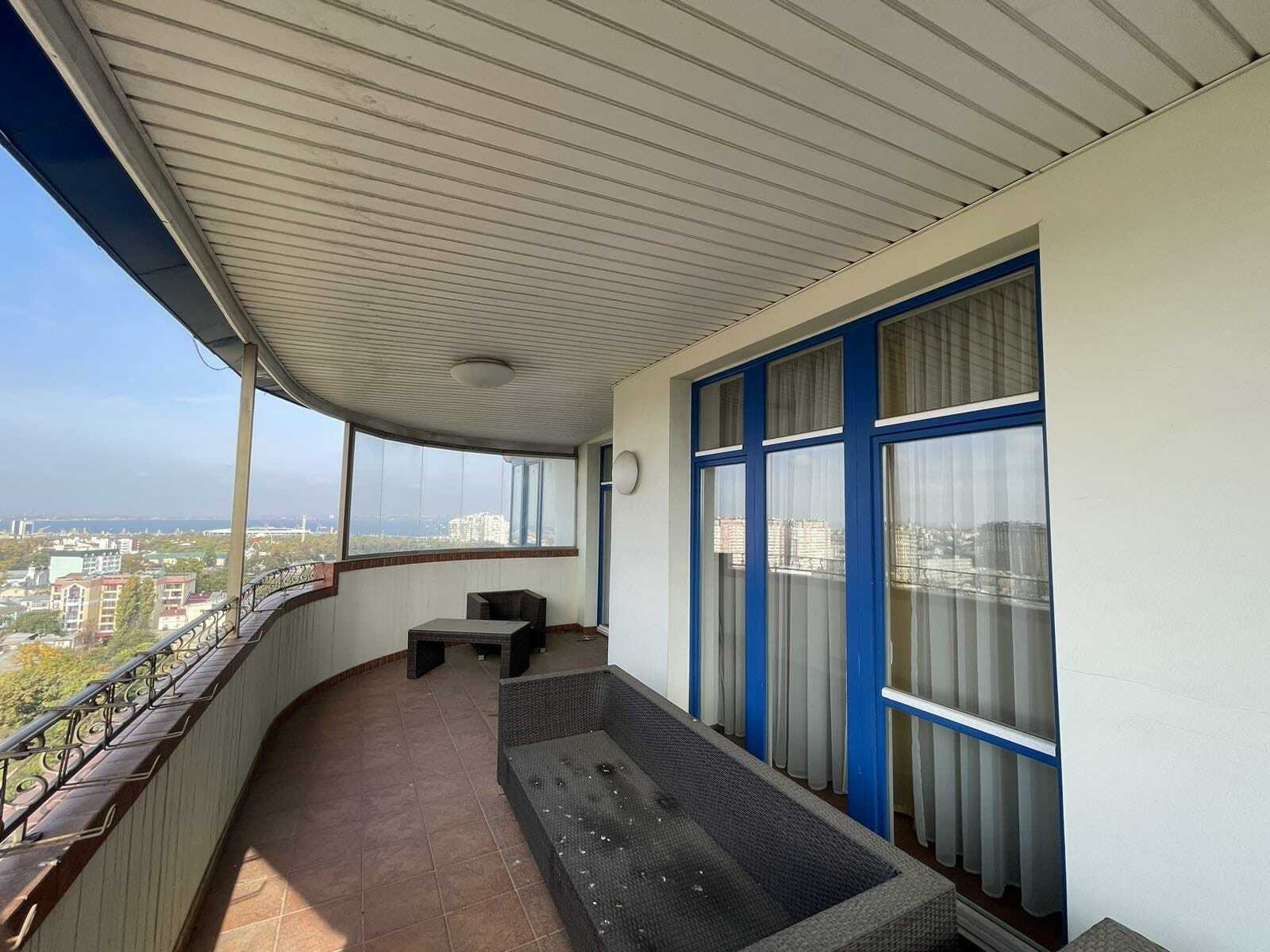 Аренда 3-комнатной квартиры 140 м², Мукачевский пер., 6