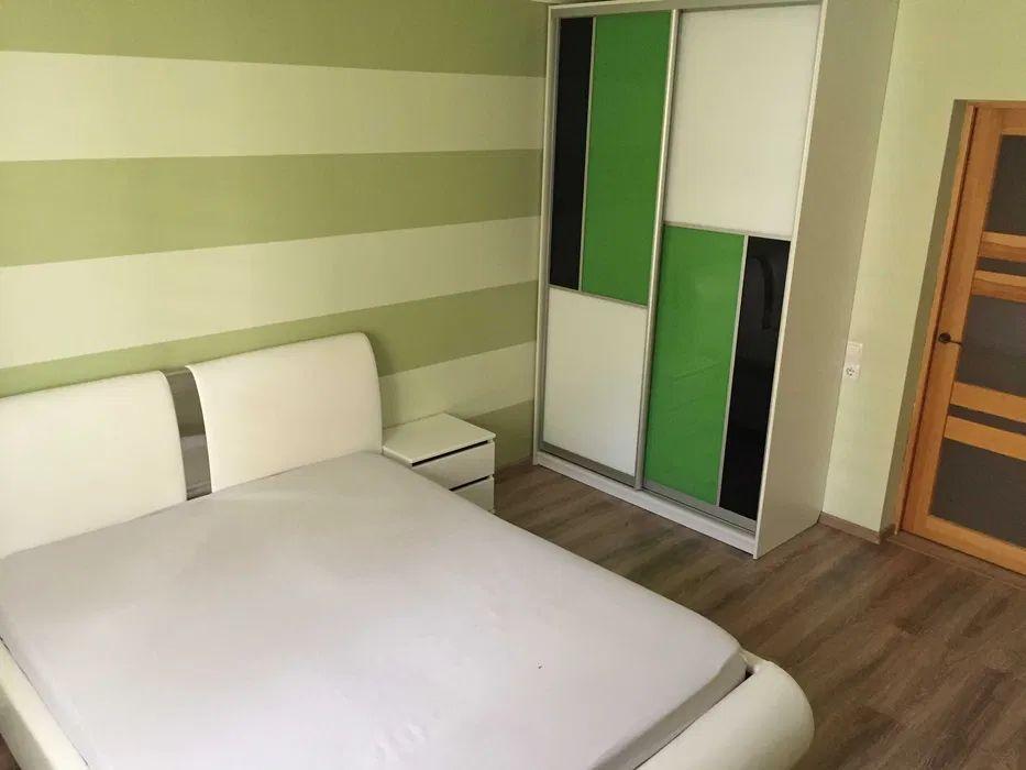Продаж 2-кімнатної квартири 65 м², Європейська вул.