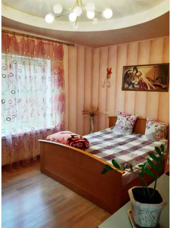 Аренда коттеджа 180 м², 161-я Садовая ул.