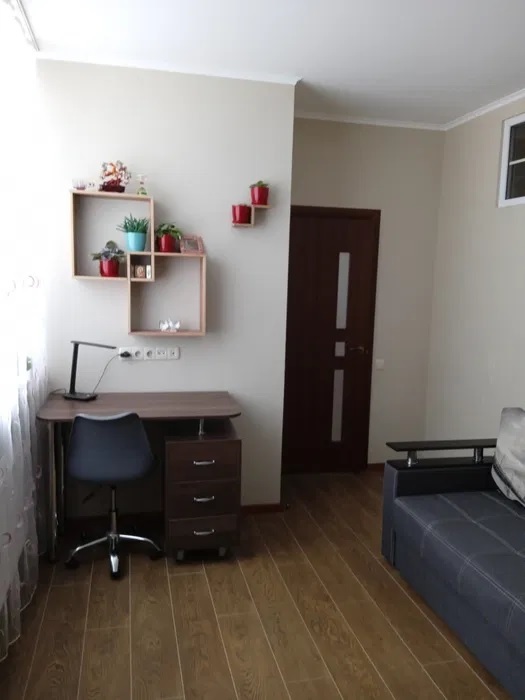 Продаж 2-кімнатної квартири 43.3 м², Лесі Українки вул.