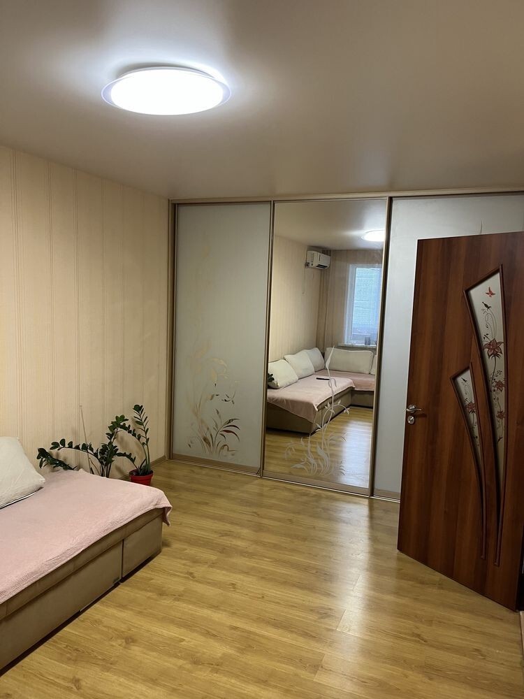 Оренда 2-кімнатної квартири 50 м², Юрія Кондратюка вул.