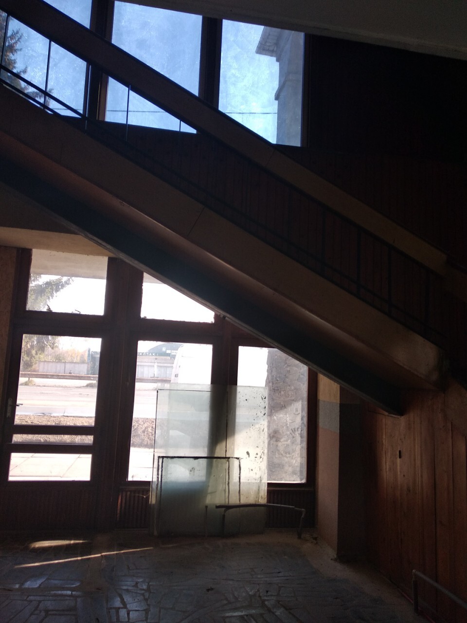 Аренда торгового помещения 1500 м², ул.Центральная