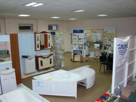 Продажа торгового помещения 1400 м², Крвснооктябрьская 1