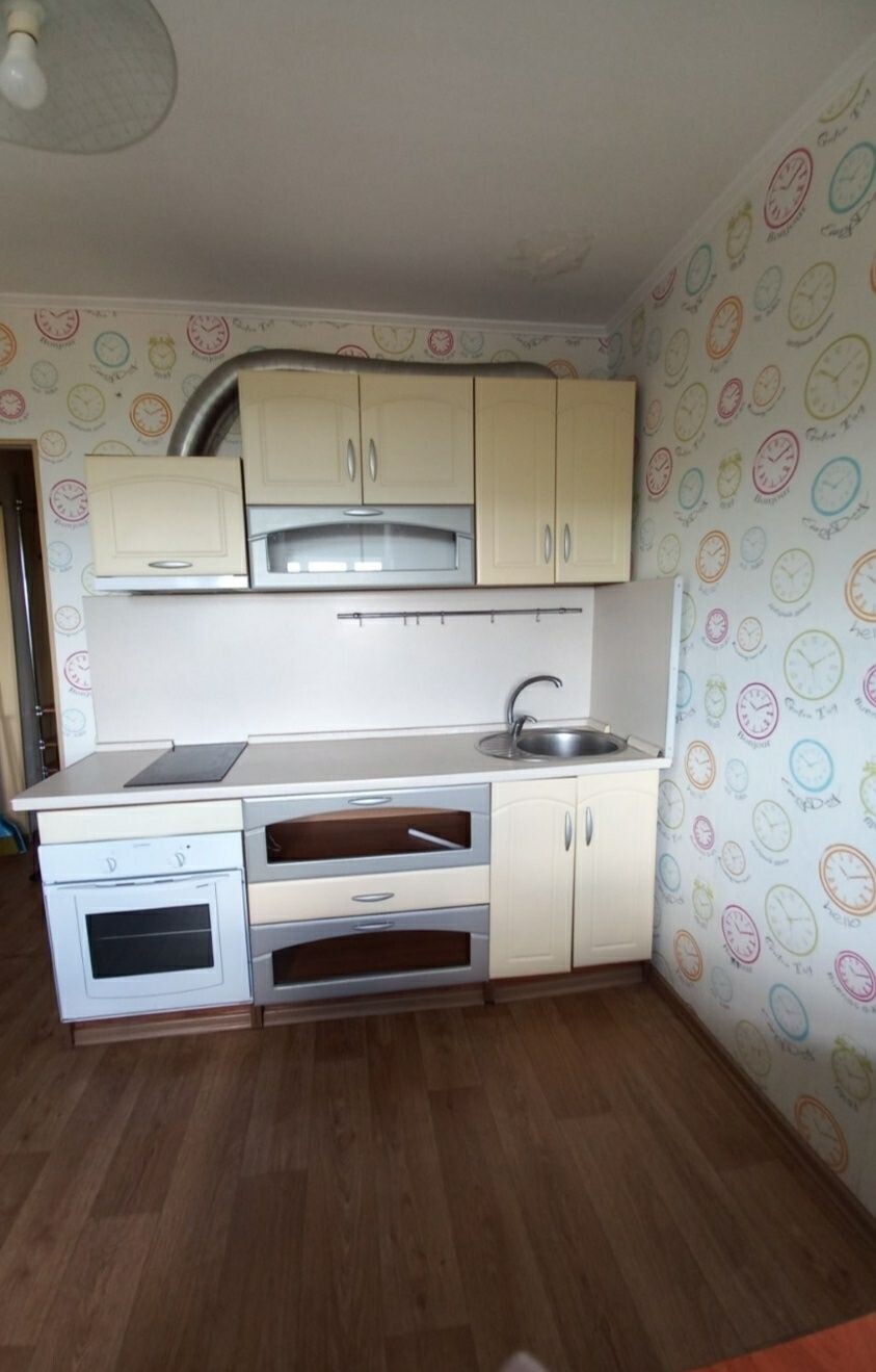 Оренда 1-кімнатної квартири 37 м², Слави бул.
