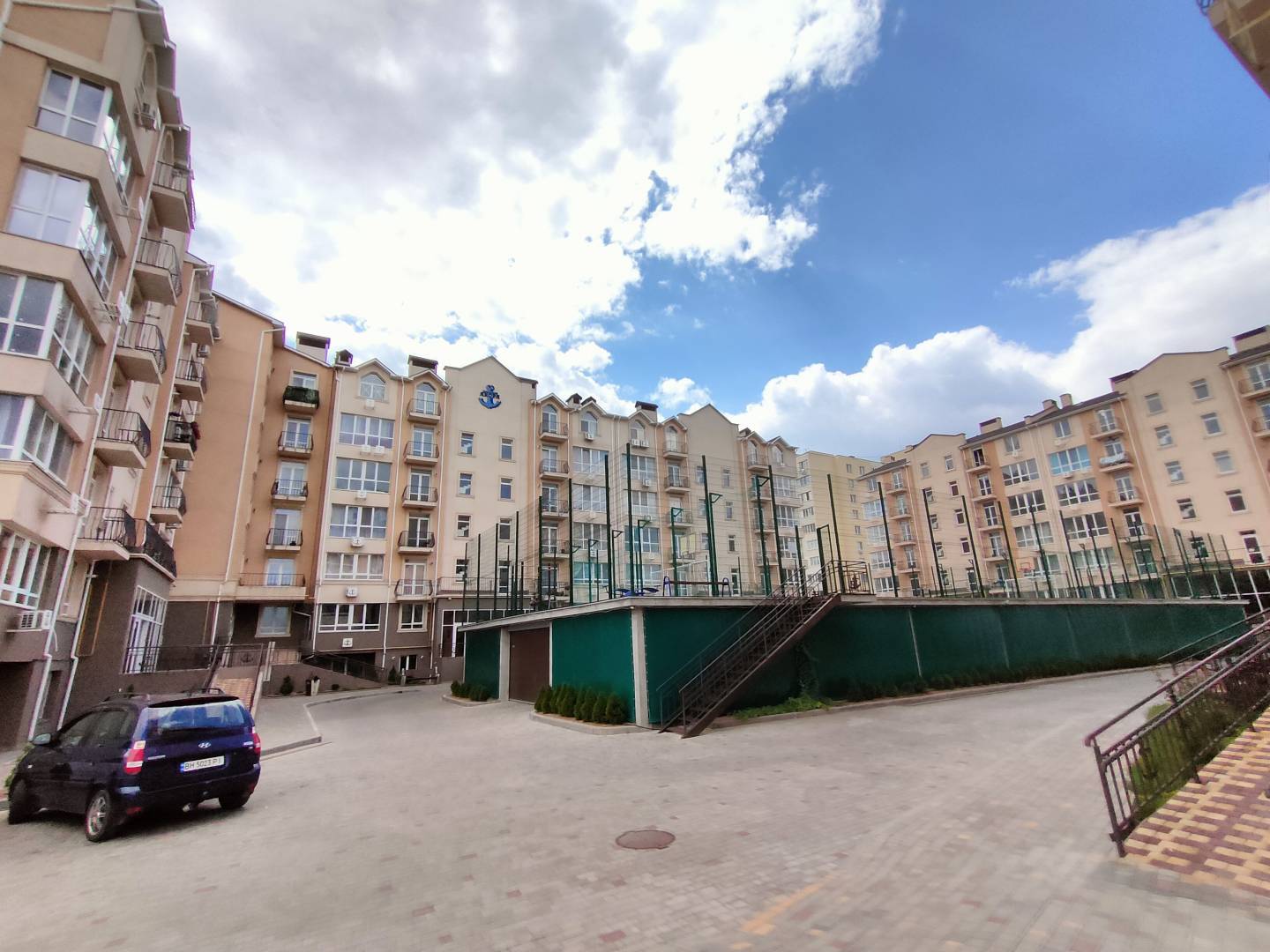 Продажа 1-комнатной квартиры 39.8 м², Генерала Бочарова ул.