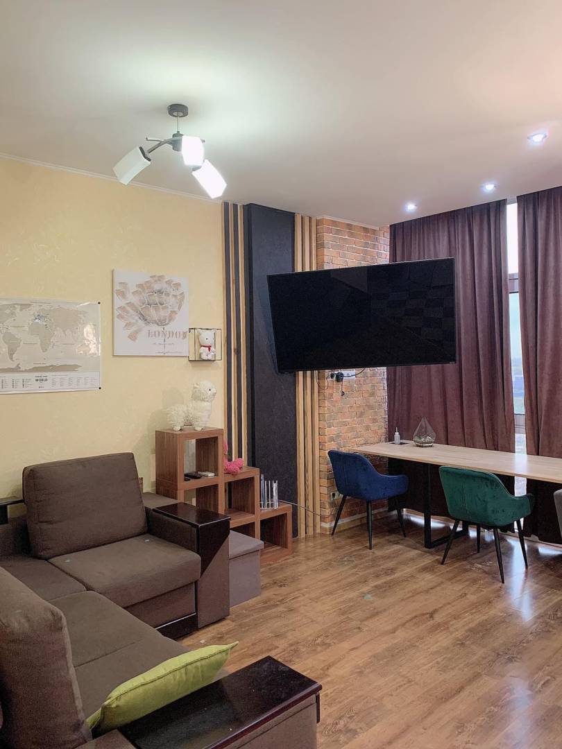 Продаж 1-кімнатної квартири 44 м², Перлинна вул.