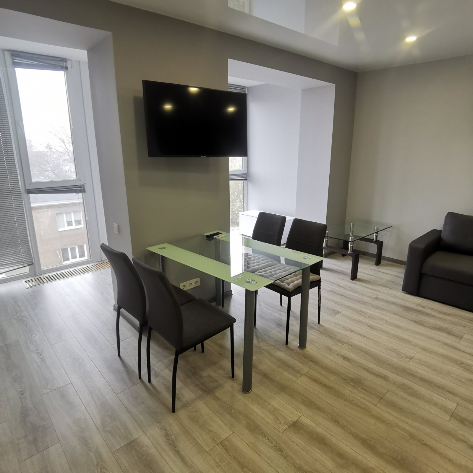 Оренда 1-кімнатної квартири 52 м², Тітова вул., 17