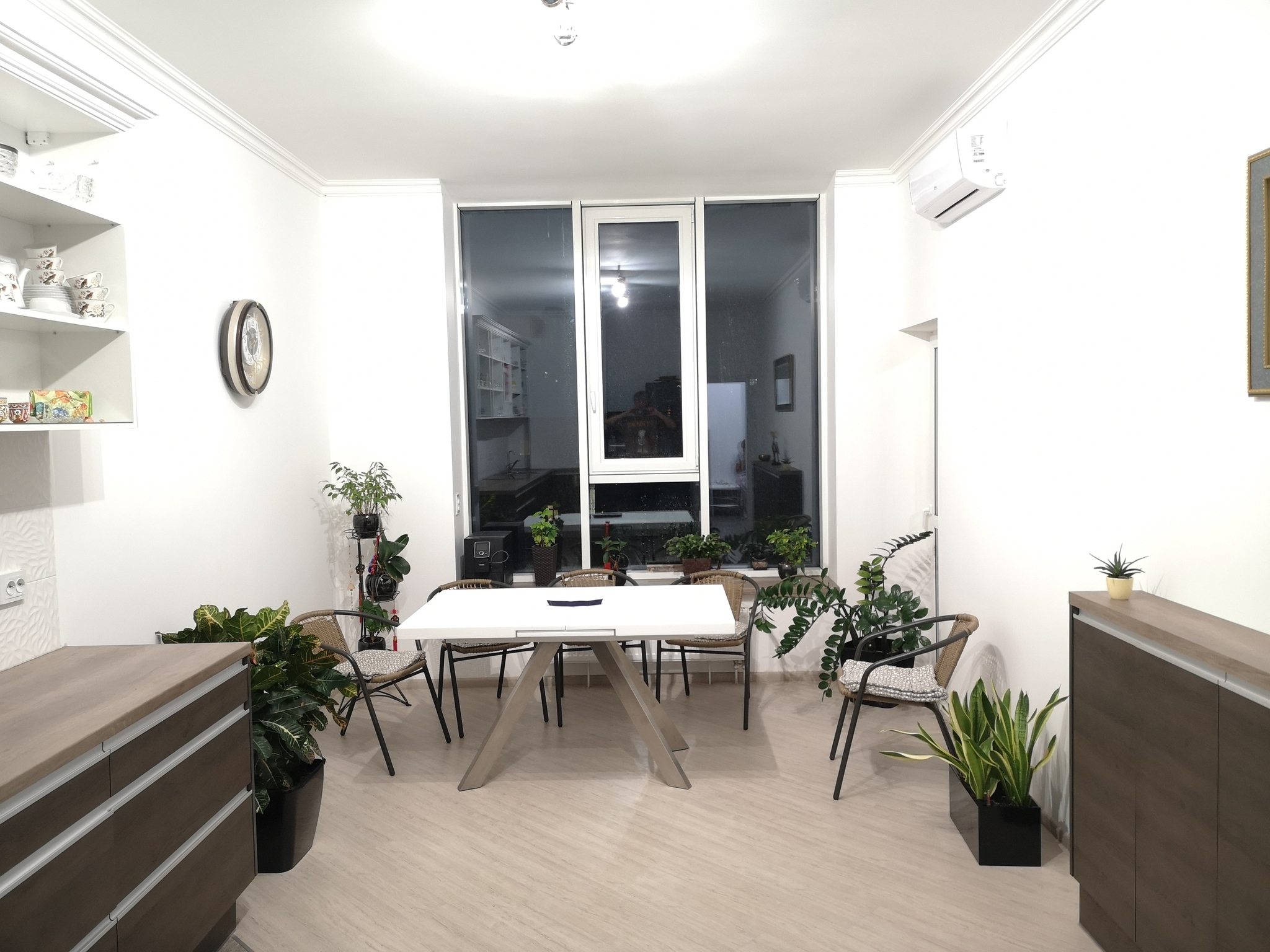 Аренда 4-комнатной квартиры 125 м², Джона Маккейна ул., 26