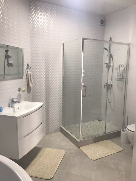Оренда 3-кімнатної квартири 210 м², Шевченко просп., 33