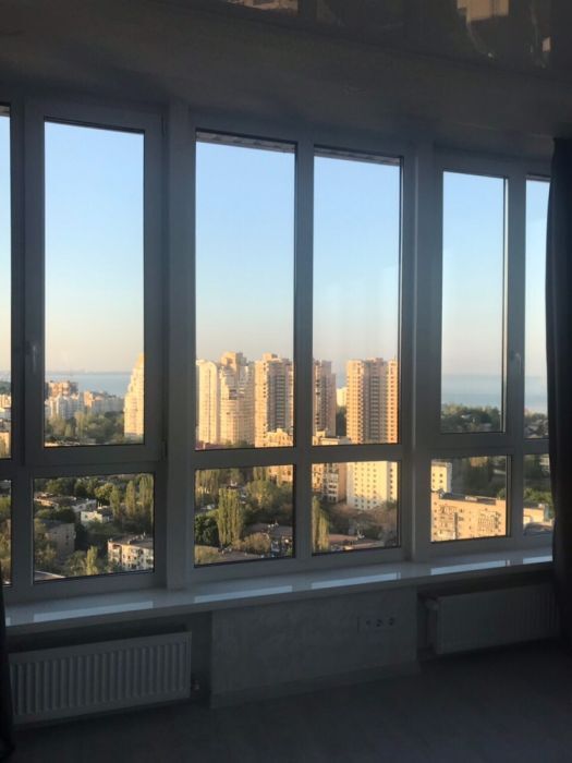 Оренда 3-кімнатної квартири 210 м², Шевченко просп., 33