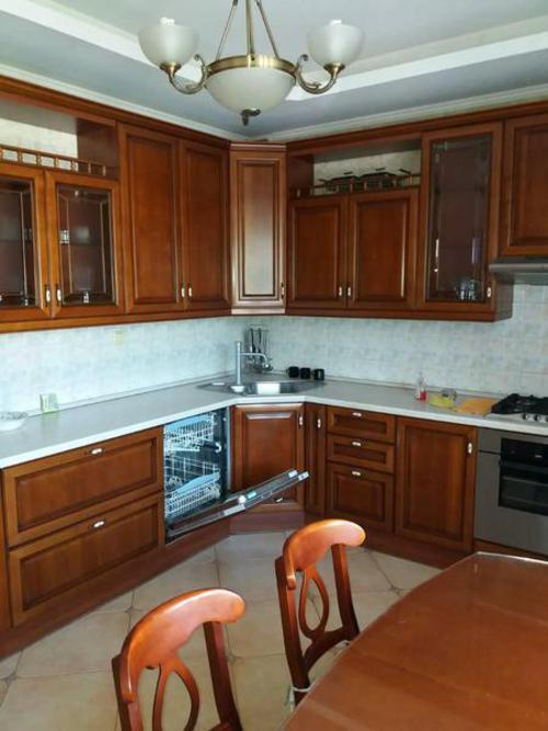 Оренда будинку 230 м², 94-а Садова вул.