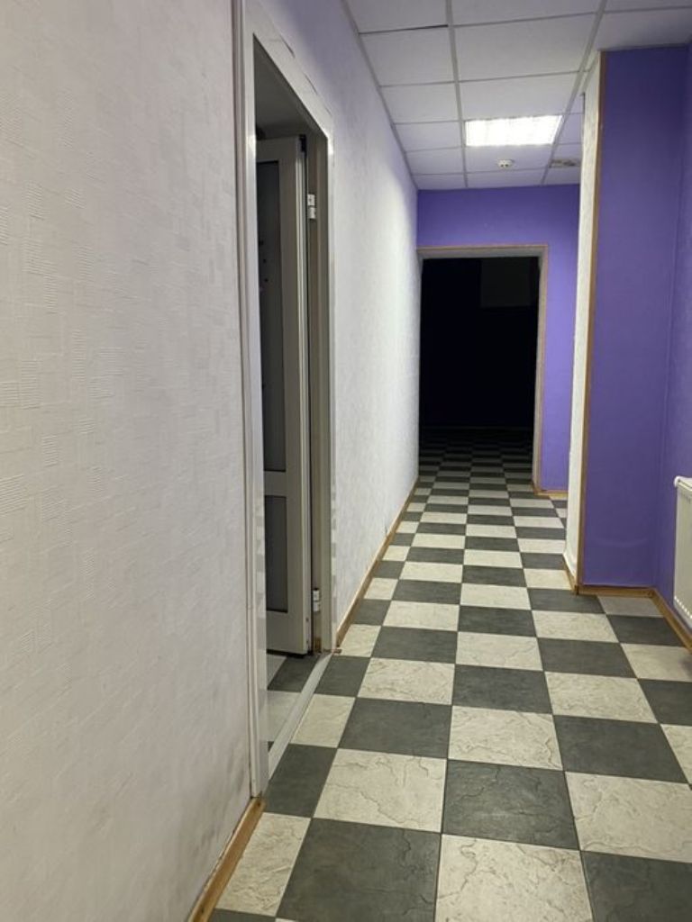 Продаж офісу 150 м², Володимира Вернадського вул.