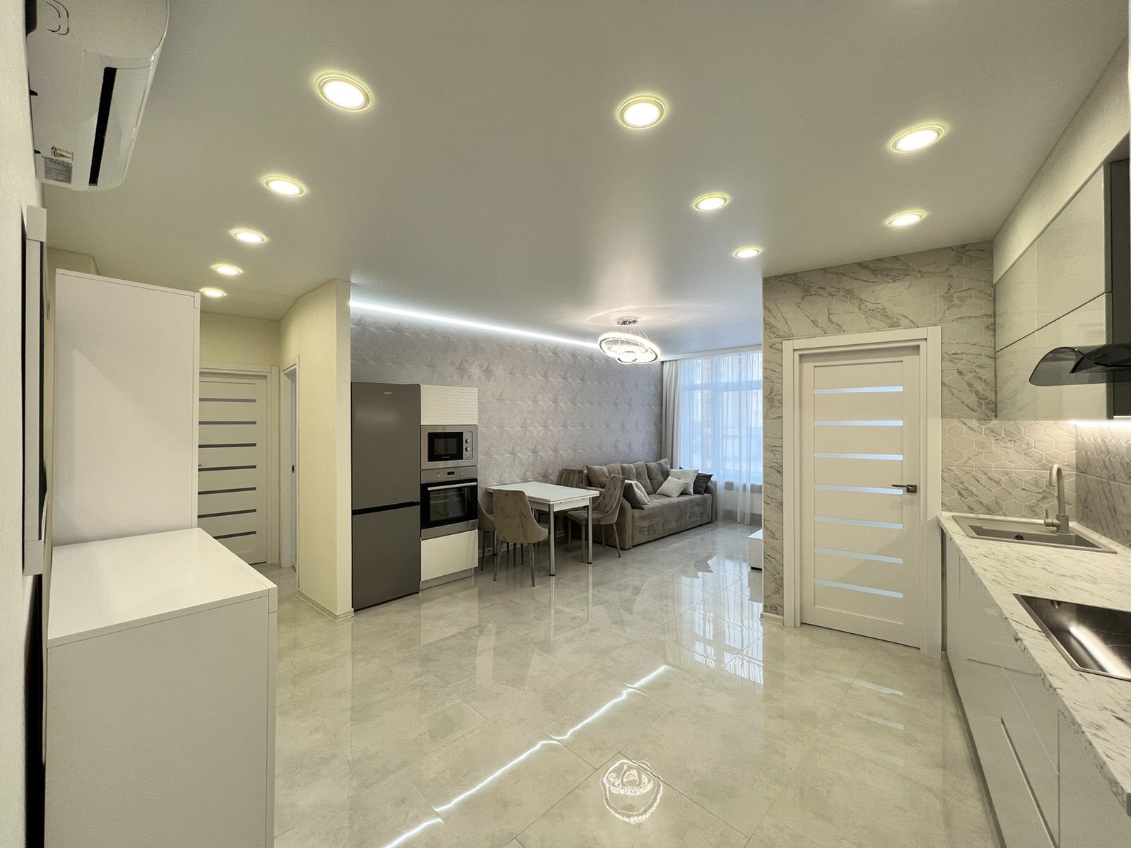 Продажа 2-комнатной квартиры 62 м², Генуэзская ул., 3