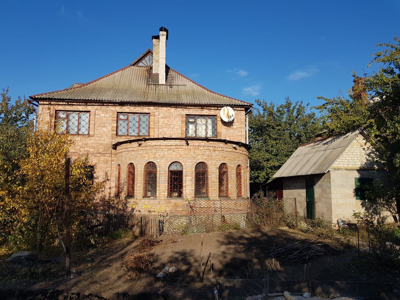 Продаж будинку 405 м²