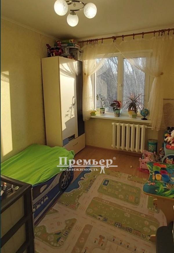 Продажа 3-комнатной квартиры 48 м², Варненская ул.