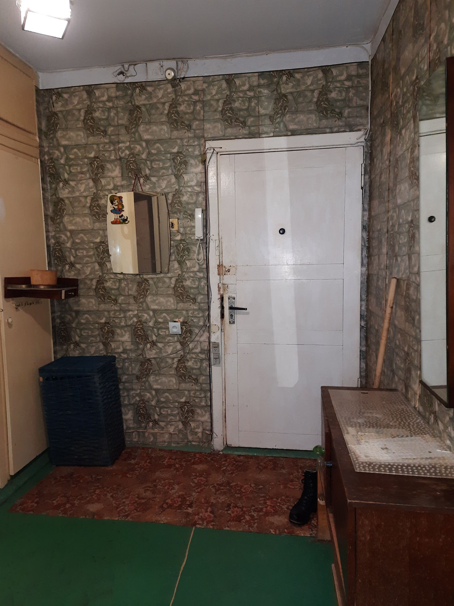 Продажа 3-комнатной квартиры 64 м², Героев Труда ул.