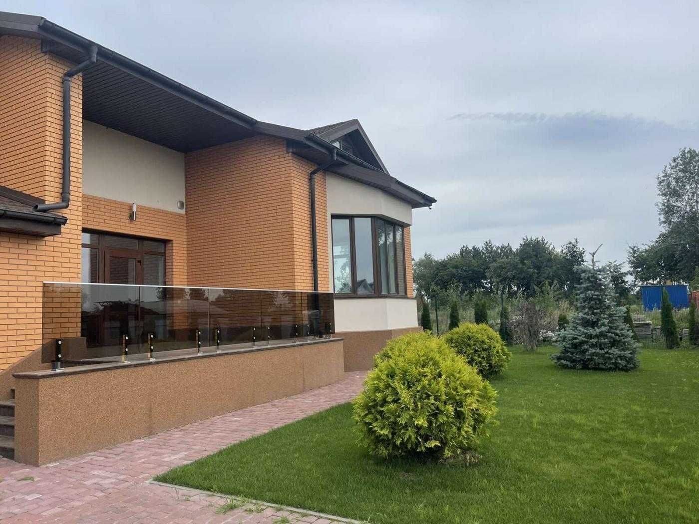 Оренда будинку 500 м², Фісташкова вул.