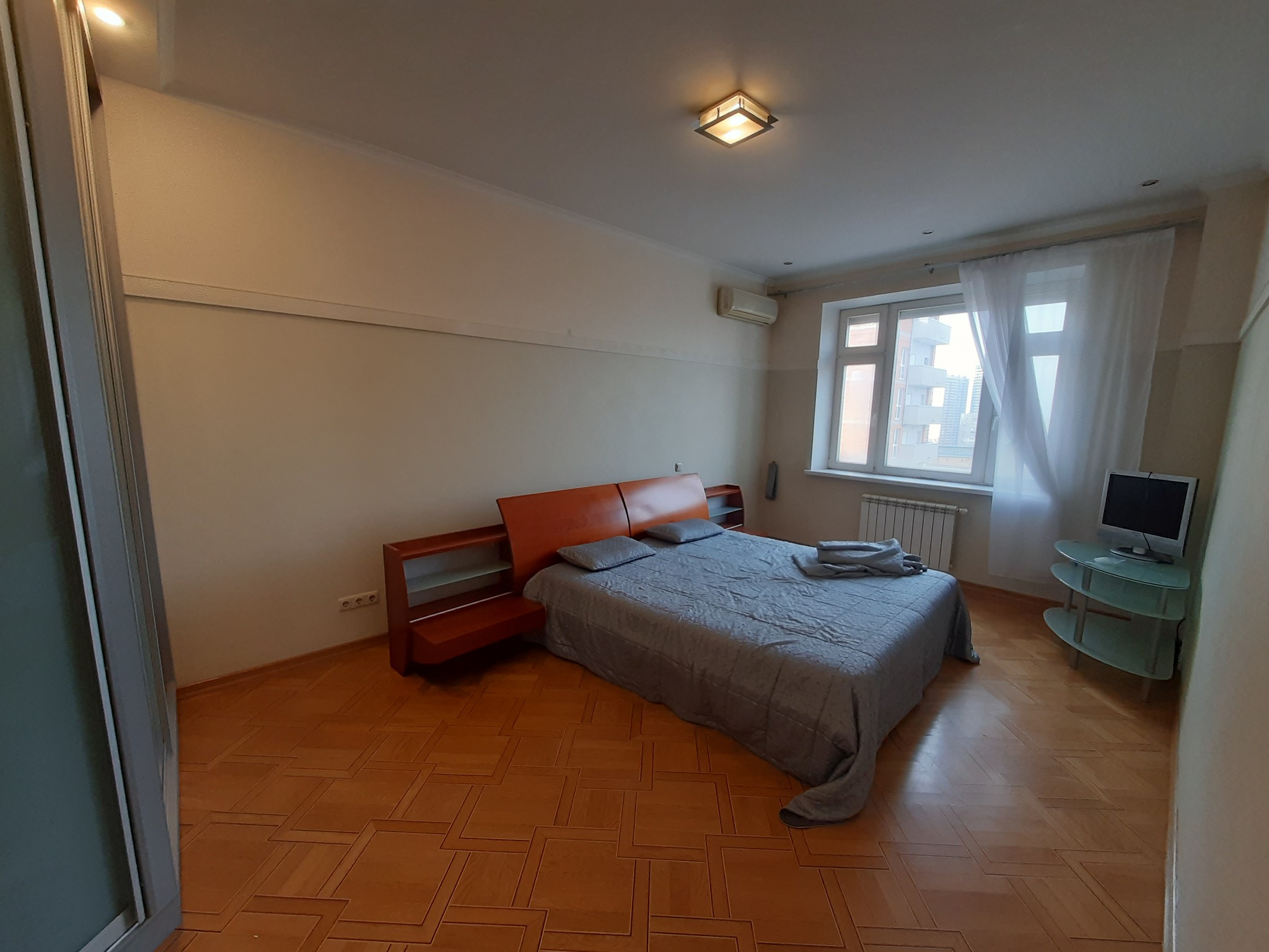 Аренда 4-комнатной квартиры 180 м², Лескова ул., 1А