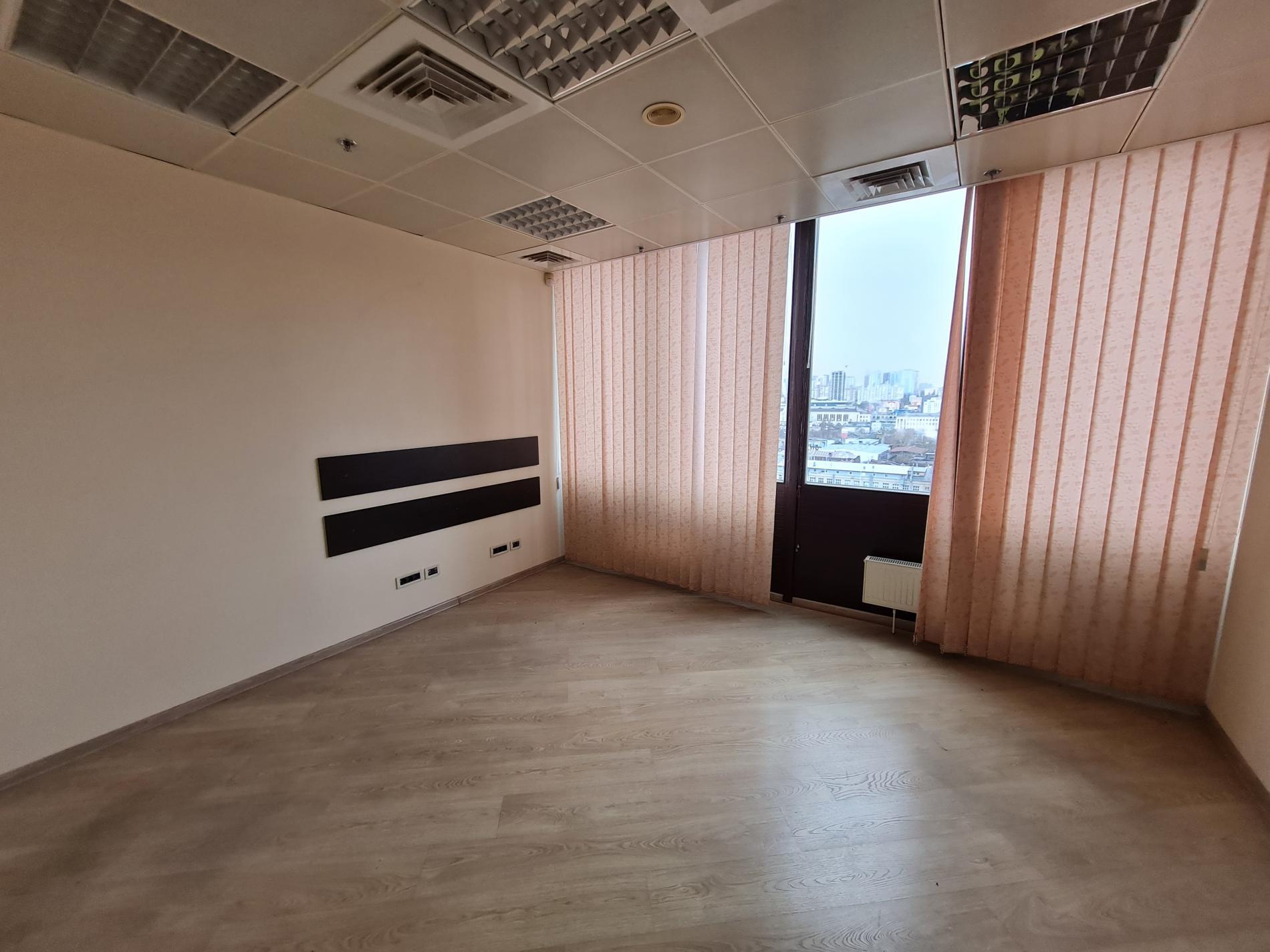 Оренда офісу 141 м², Тараса Шевченка бул., 33Б