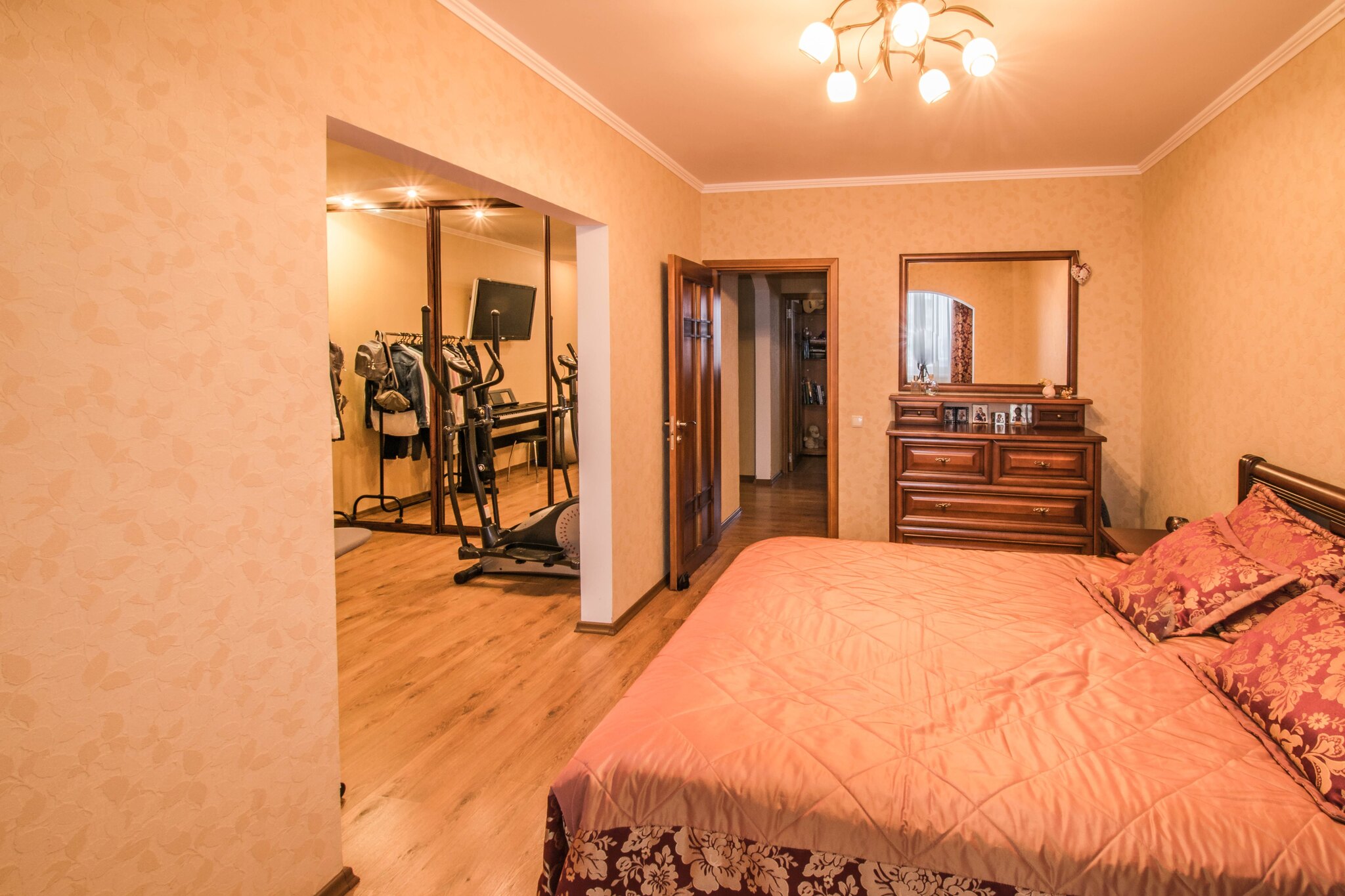 Продажа 3-комнатной квартиры 76 м², Ивана Сирко ул.
