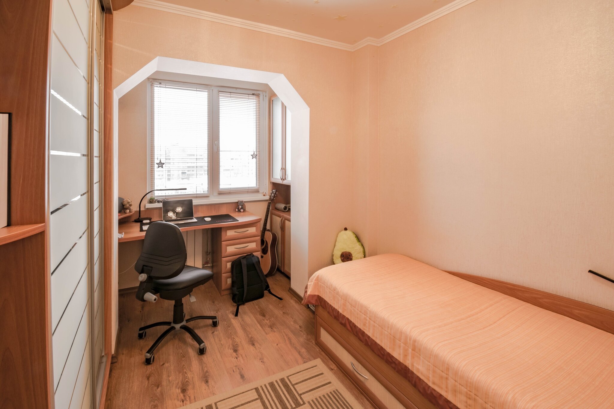 Продаж 3-кімнатної квартири 76 м², Івана Сірко вул.