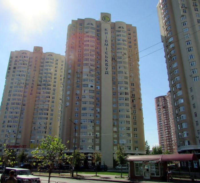 Продаж 3-кімнатної квартири 105.4 м², Драгоманова вул., 40Е