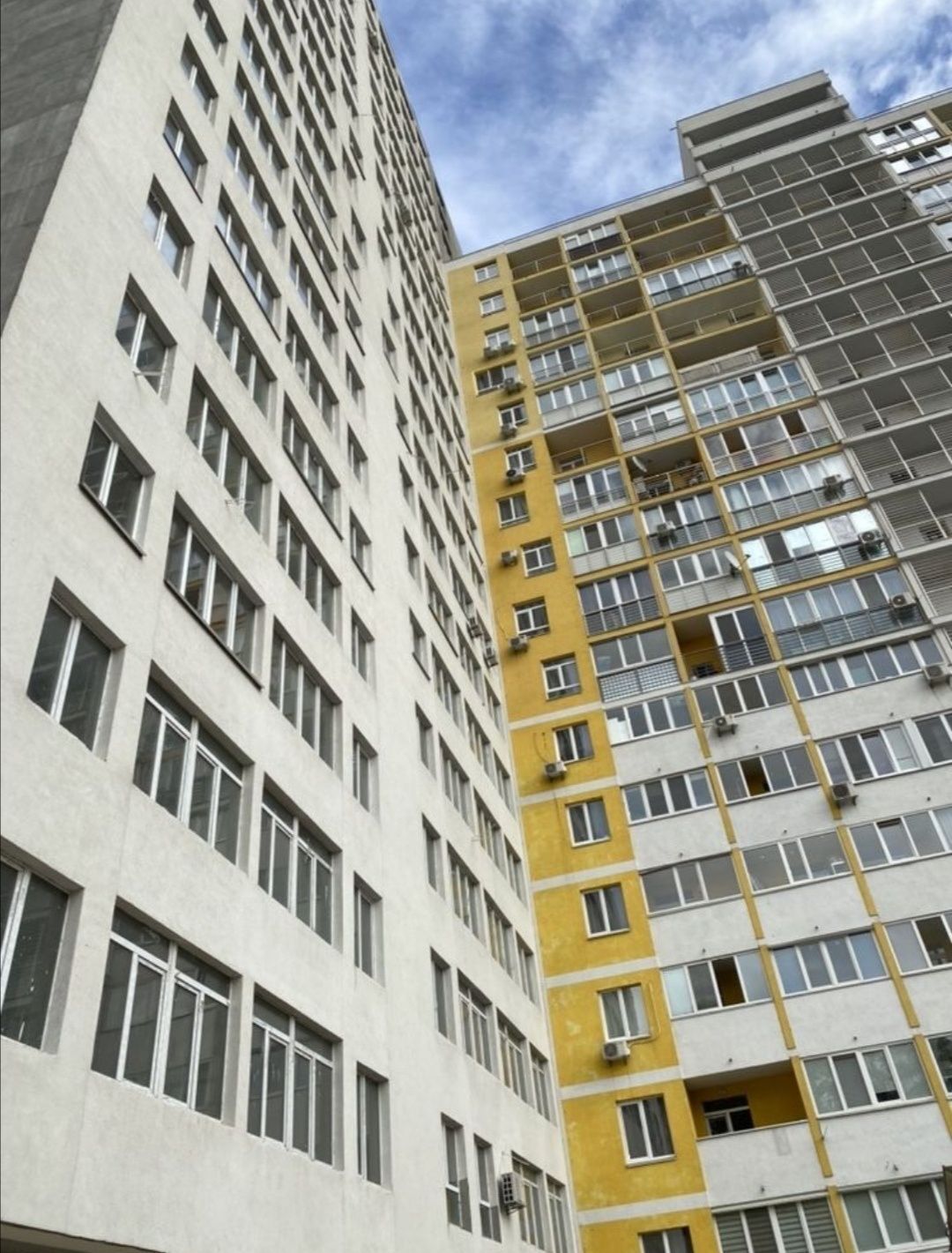 Продаж 2-кімнатної квартири 55 м², Ракетна вул., 24