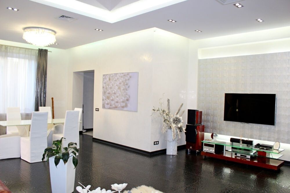 Оренда будинку 700 м², Абрикосова вул., 59