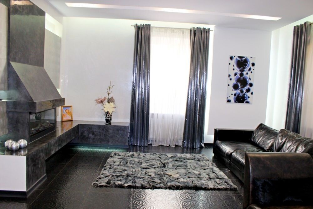 Оренда будинку 700 м², Абрикосова вул., 59