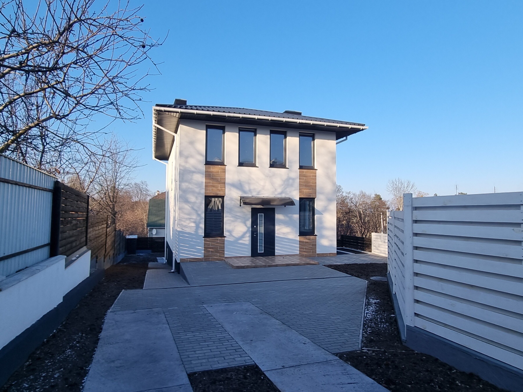 Продаж будинку 145 м²